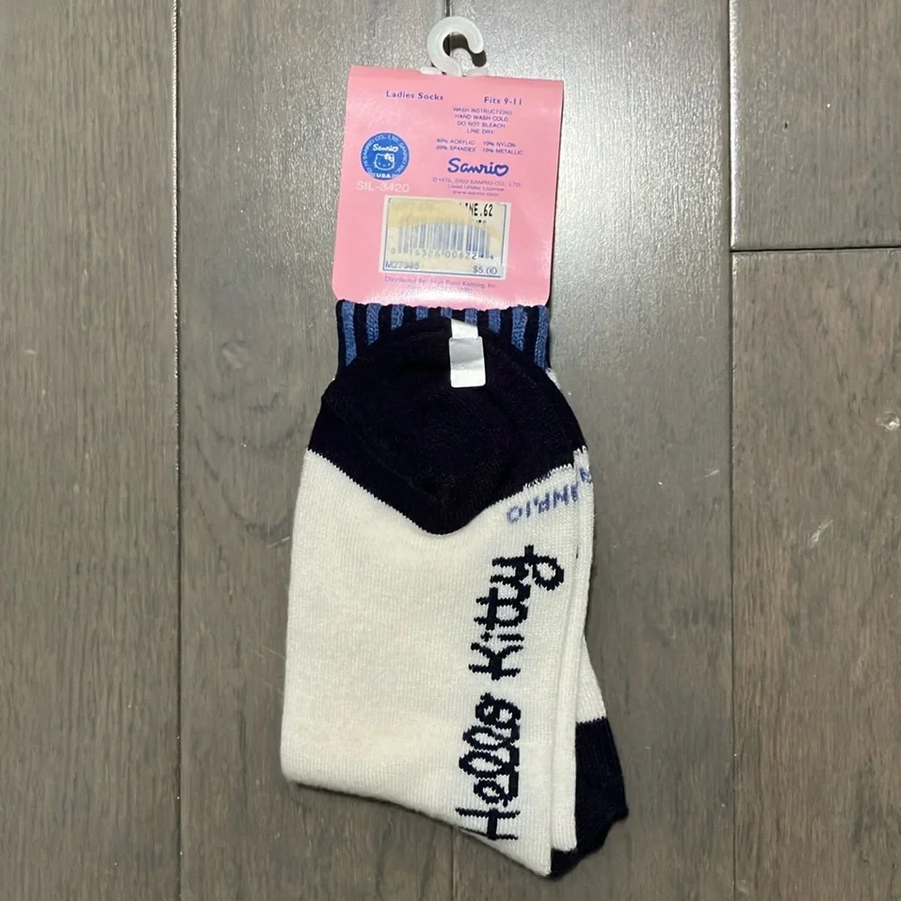 NWT Y2K Vintage 2002 Hello Kitty Ladies Socks